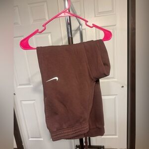 Nike Women’s Chocolate Brown Sweatpants